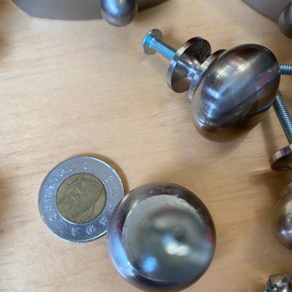 Drawer pulls - Picture 5 of 5